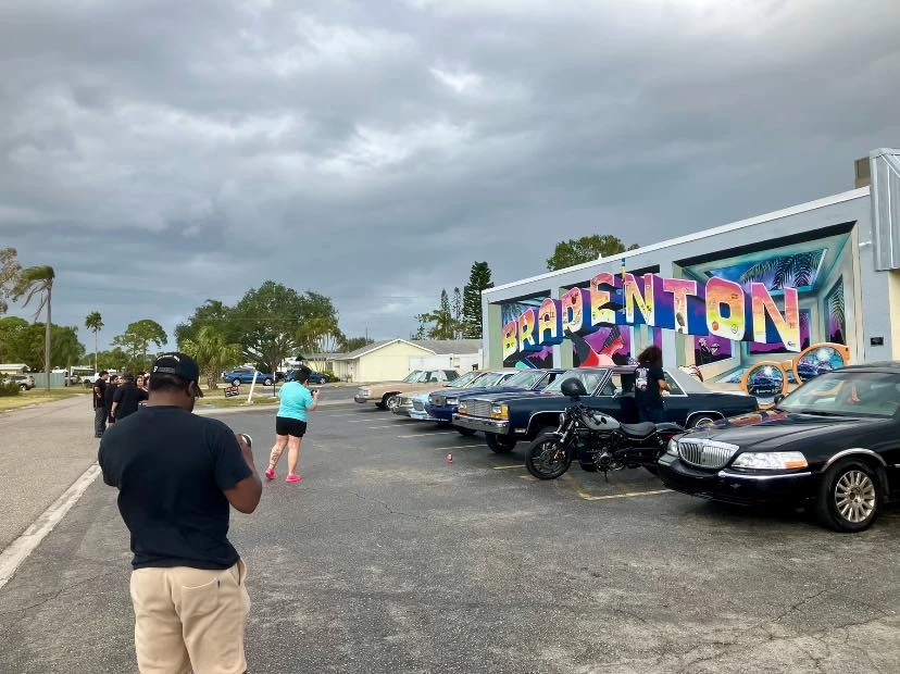 car club taking pictures in bradenton